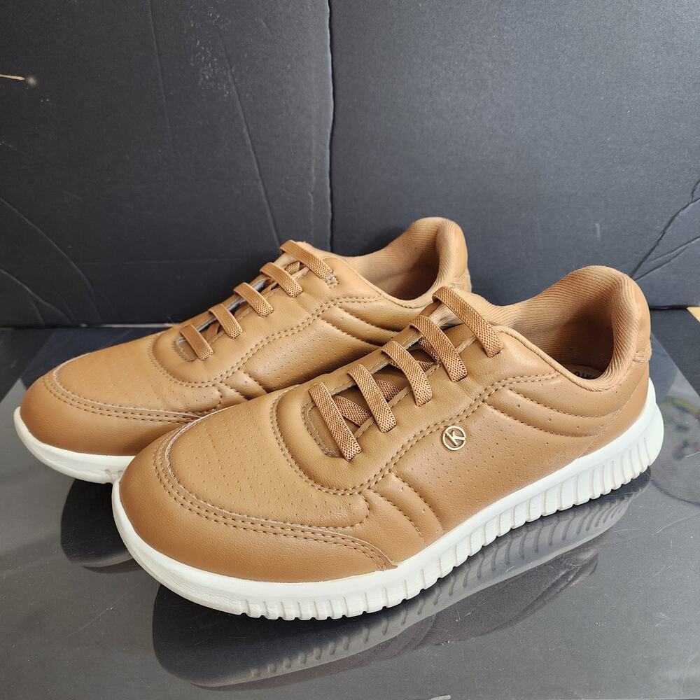 KOLOSH Women's sneakers, made in Brazil, tan, size 8